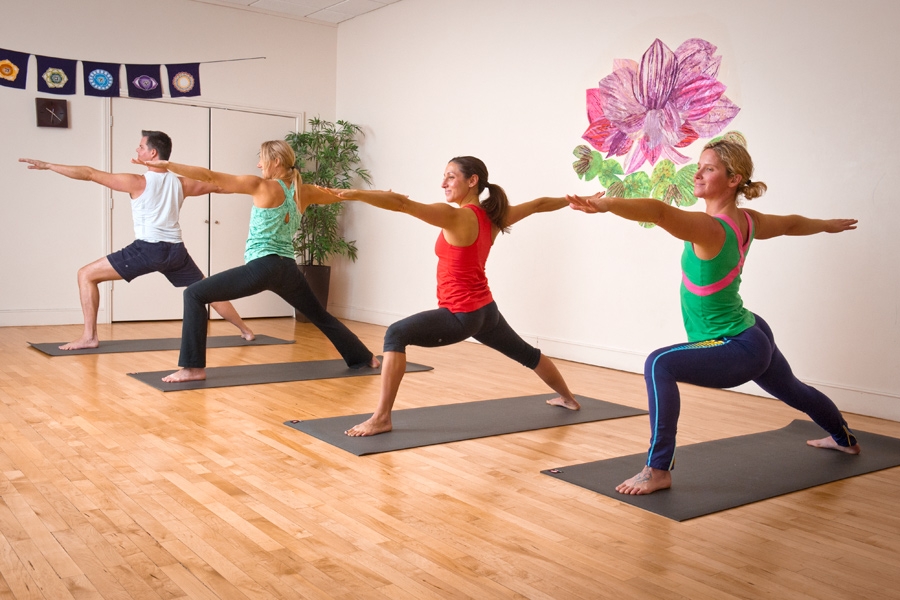 YogaPoseArmUp2